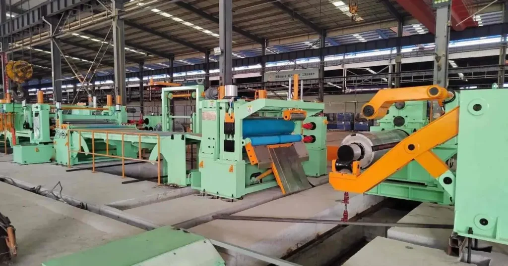 Steel coil slitting line for hot rolled coil processing with leveling, slitting, and recoiling sections